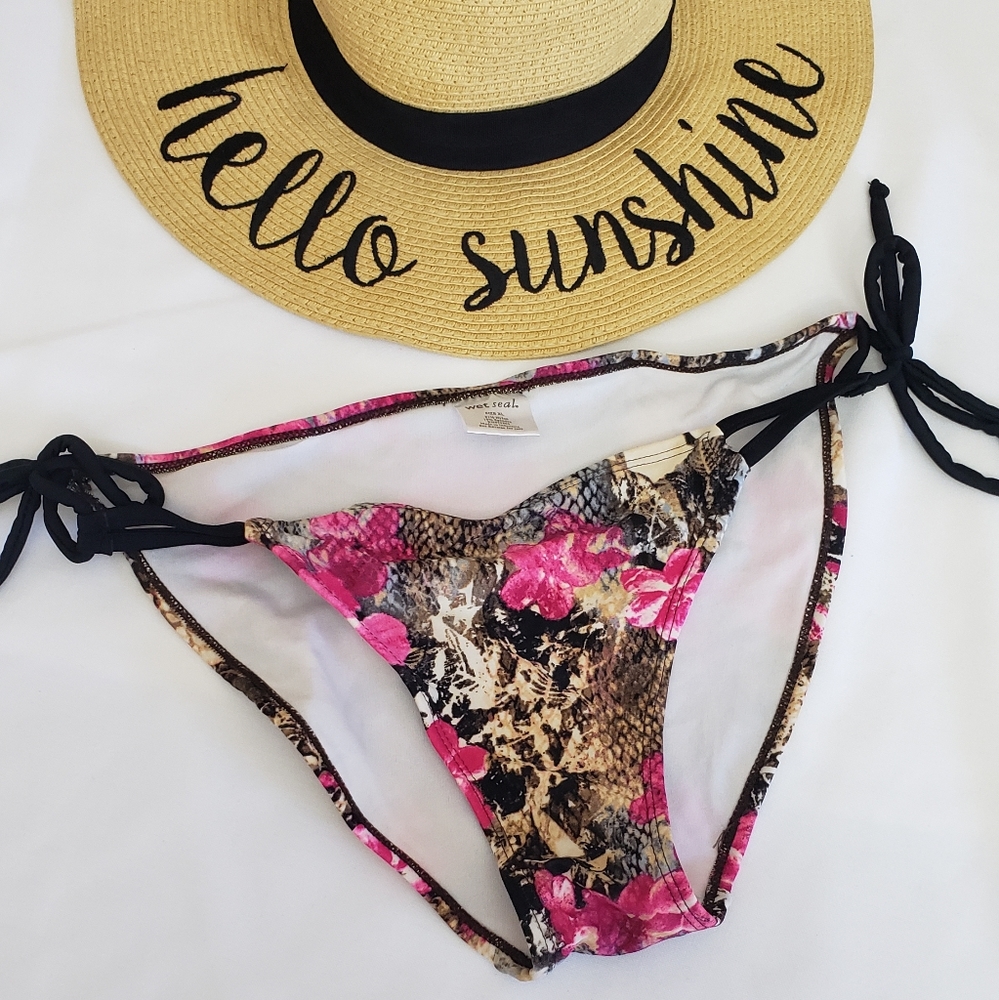 Wet Seal • Tropical Bikini Bottom Size XL